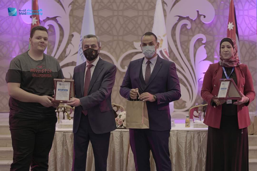تحت رعاية معالي وزير التربية والتعليم .. كهرباء إربد تكرم أوائل الثانوية العامة 