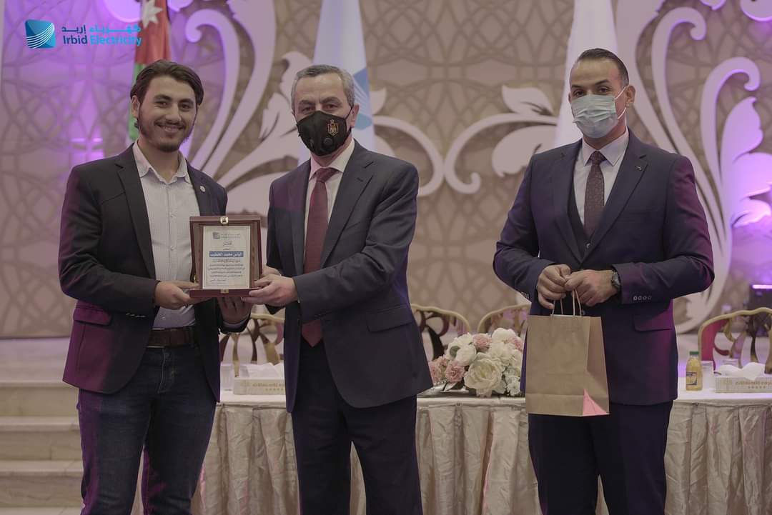 تحت رعاية معالي وزير التربية والتعليم .. كهرباء إربد تكرم أوائل الثانوية العامة 