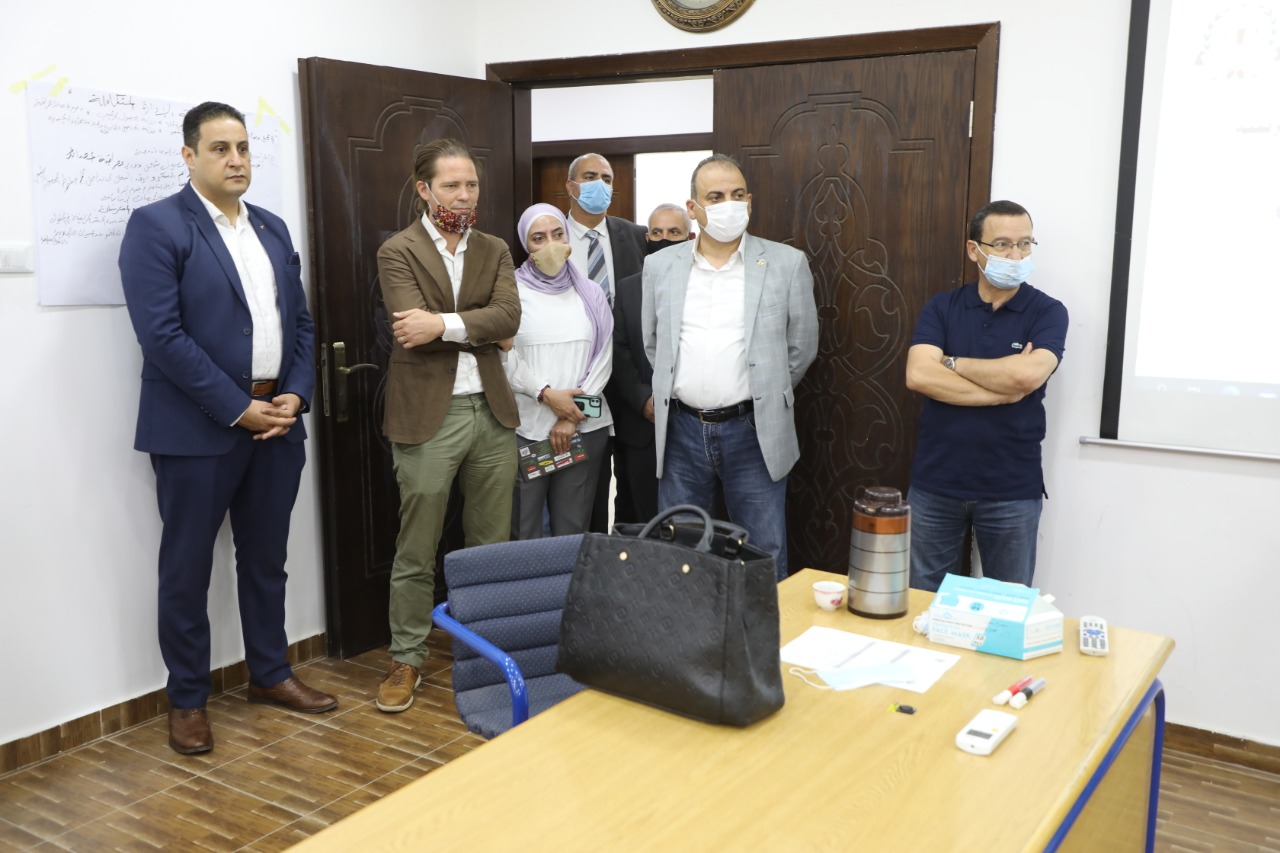 وفد هولندي يزور المركز الوطني للبحوث الزراعية