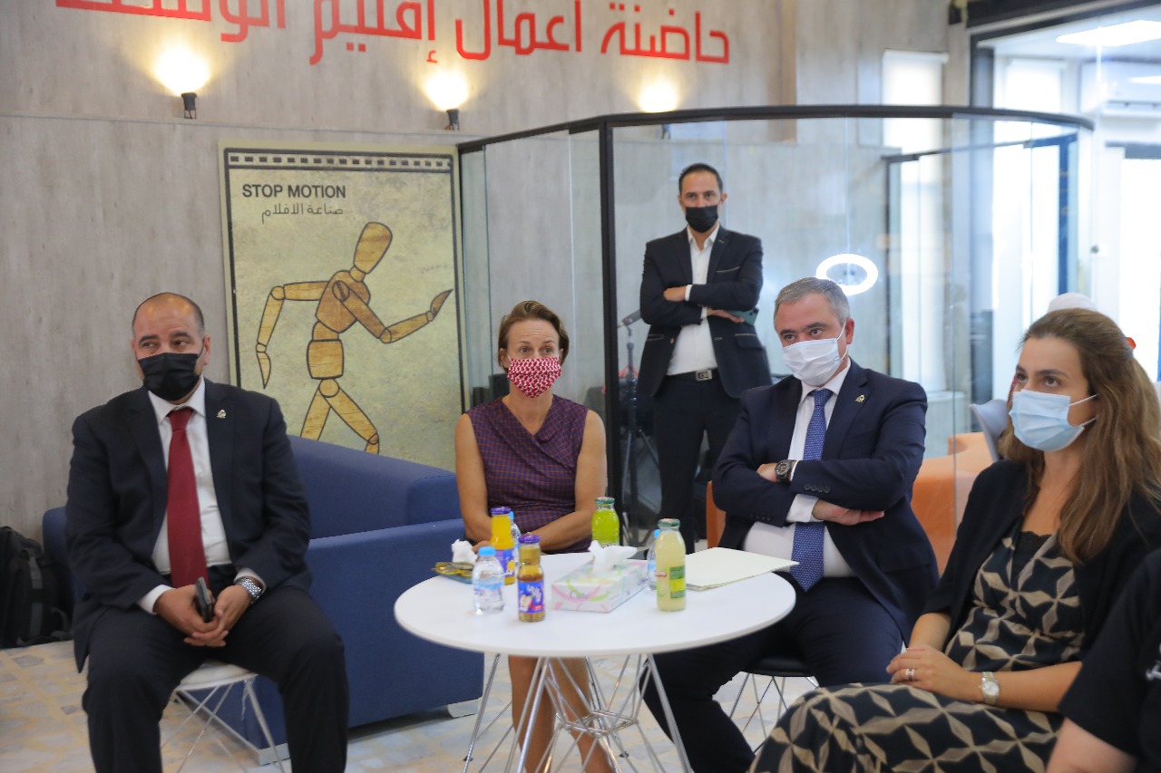 النابلسي يفتتح مركز شباب وشابات العاصمة وحاضنة اعمال اقليم الوسط .. ويزور جمعية الكشافة والمرشدات 