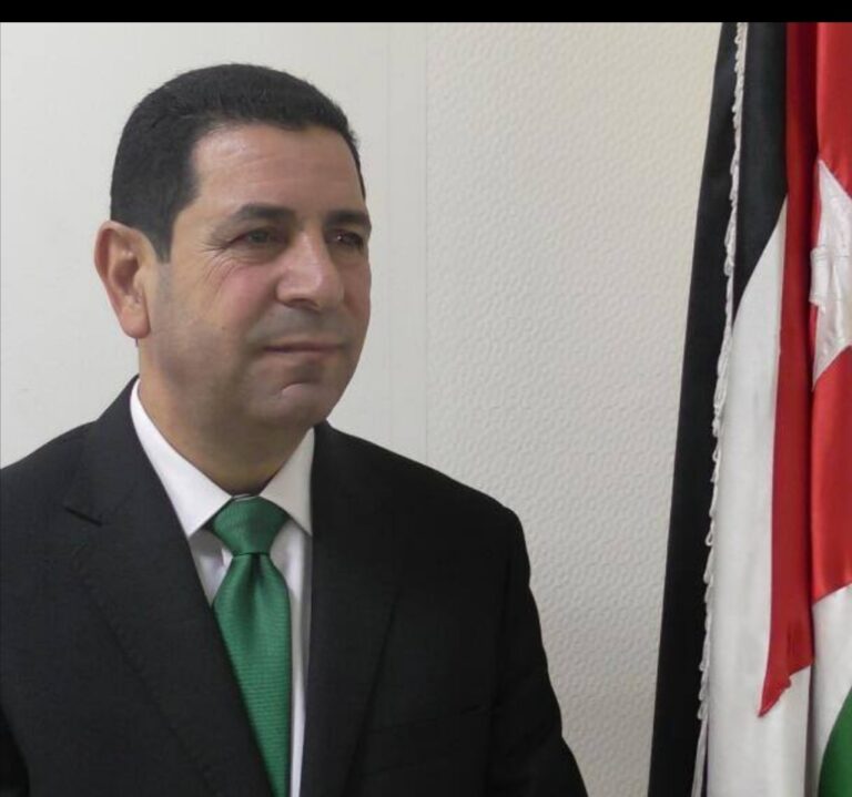 السيرة الذاتية لـ أبو قاعود.. من مؤسسي النزاهة ومكافحة الفساد