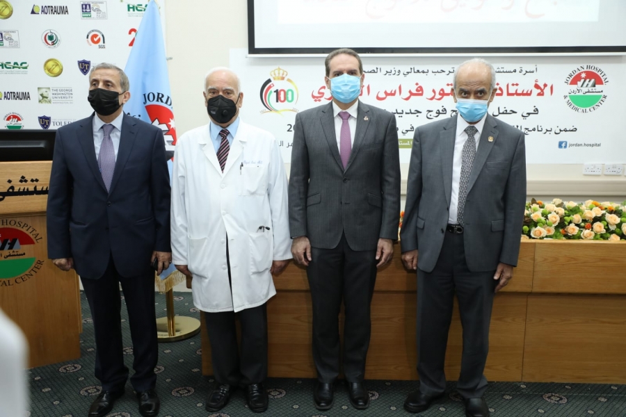 وزير الصحة يشيد بدور المستشفيات الخاصة  في التصدي لجائحة الكورونا