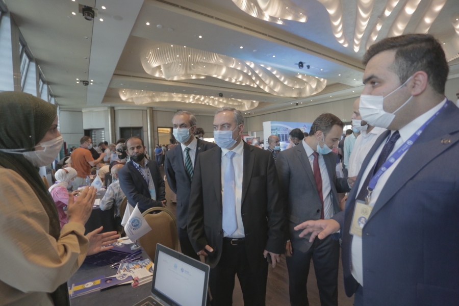 اكتظاظ واقبال كبير على معرض تعليمي في العاصمة عمان يؤدي لتعليقه قبل ساعتين من موعد انتهائها _ صور