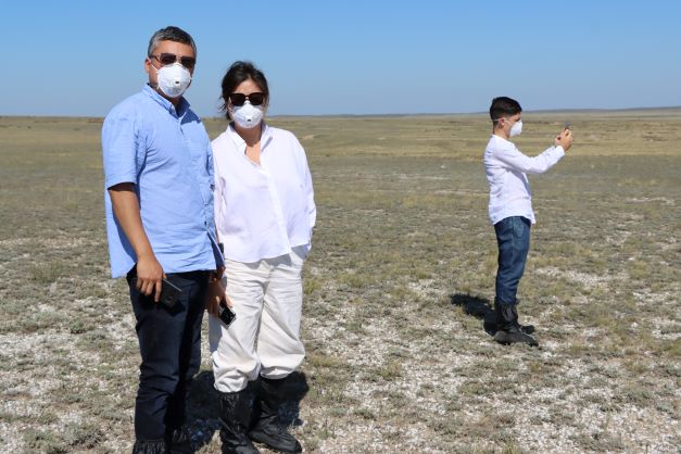 البحيرة الذرية (تشاجان) قرب مدينة سيمي في كازاخستان تتحدى التجارب النووية السوفييتية بـ (فراشة). والطفلة الكازخية (آيزيده) تطيح بعلماء وجنرالات التجارب النووية أرضاً / بقلم: المستشار محمد الملكاوي رئيس التحرير