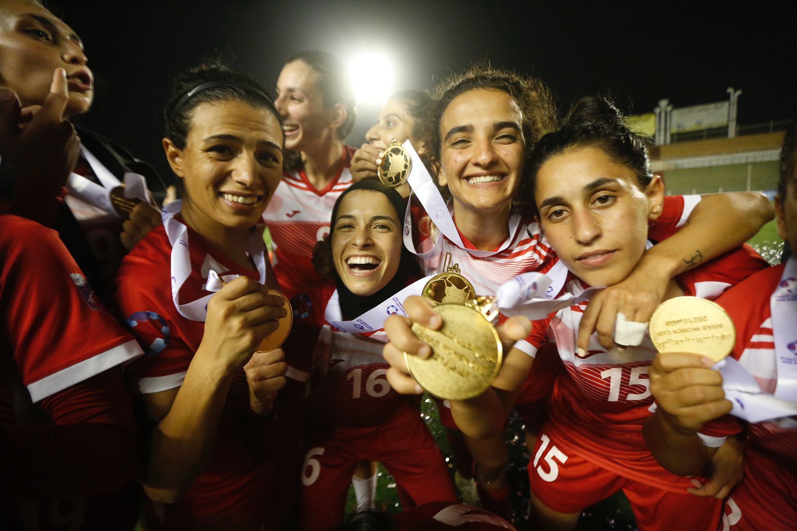 بالصور والفيديو : الأردن يفوز على تونس ويتوج بكأس العرب للسيدات .. ملخص المباراة والتتويج 