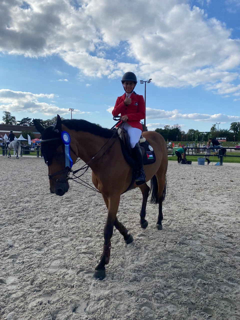 الأردنية بشارات تحتل المركز السادس ببطولة جاردي الدولية للفروسية