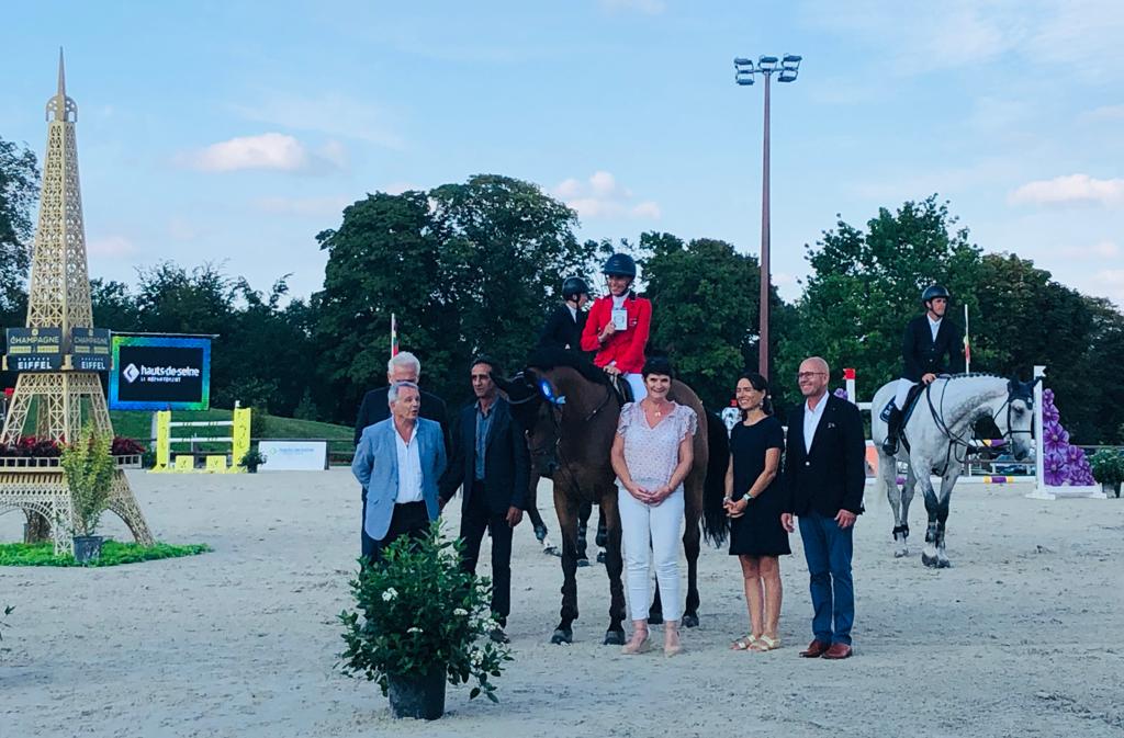 الأردنية بشارات تحتل المركز السادس ببطولة جاردي الدولية للفروسية