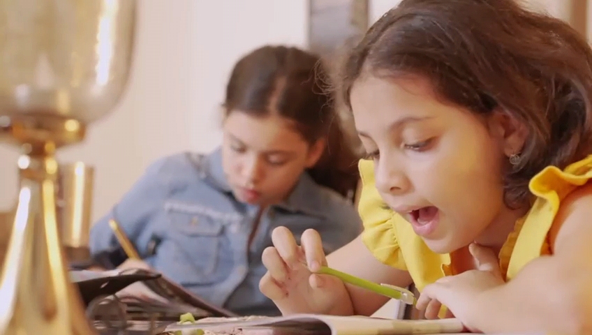 المستفيدون من مبادرة حياكم يعبرون عن شكرهم وامتنانهم لصاحب السمو الشيخ محمد بن زايد _فيديو