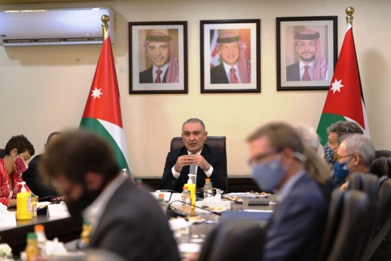 الشريدة: الحكومة واضحة في خططها التنفيذية دعم قطاعات ذات