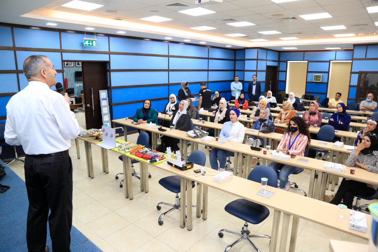 المياه : استكمال برنامج تدريب السباكات في الزرقاء 