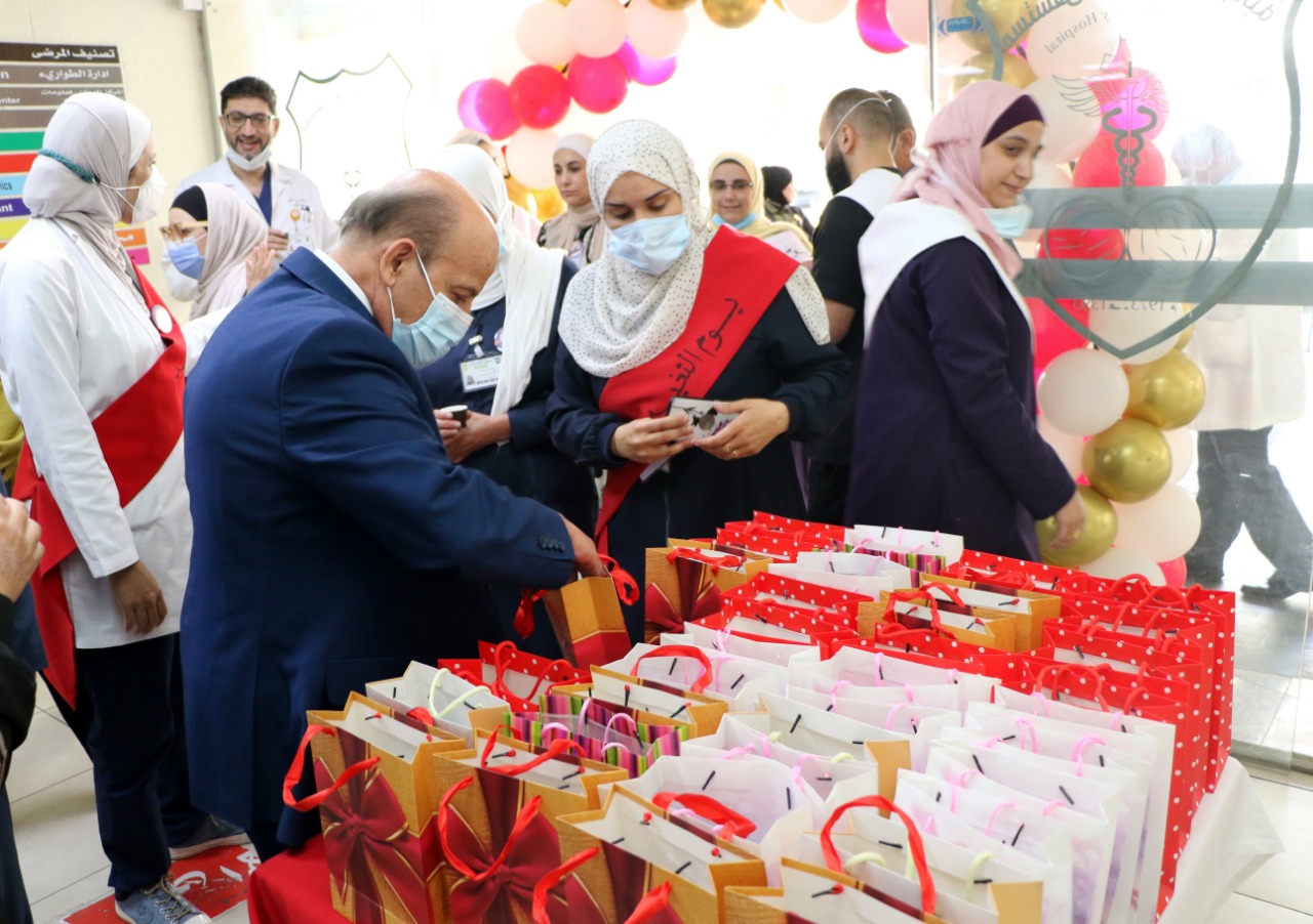 مستشفى الجامعة الأردنيّة يُطلق مبادرات لتحسين الرعاية الصحية في يوم التغيير 