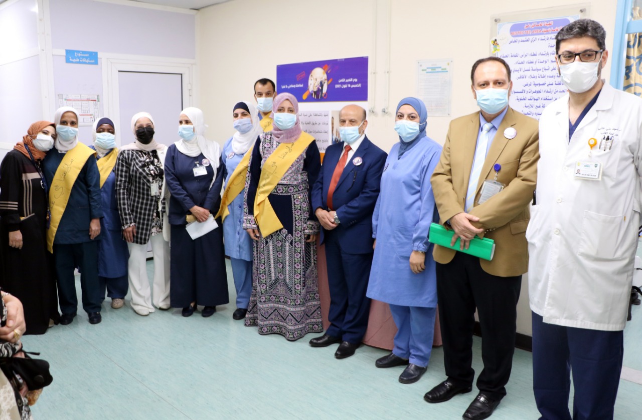 مستشفى الجامعة الأردنيّة يُطلق مبادرات لتحسين الرعاية الصحية في يوم التغيير 