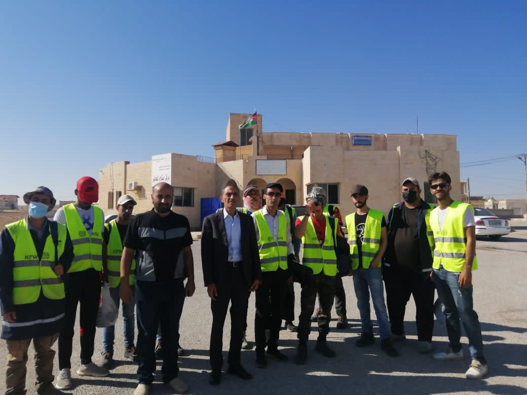 بلدية حوشا الجديدة تشارك بفعاليات الحملة الوطنية للنظافة بسواعدنا .. صور 