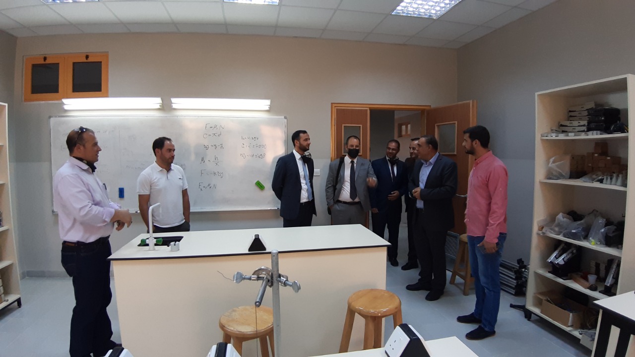 وفد من الجمعية العلمية الملكية يزور جامعة الحسين بن طلال