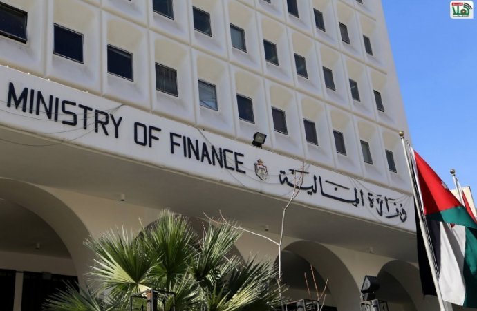 المالية: انخفاض رصيد الدين الحكومي