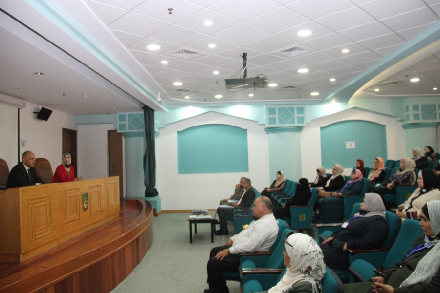 يوم علمي متخصص في علم المكتبات والمعلومات في البلقاء التطبيقية