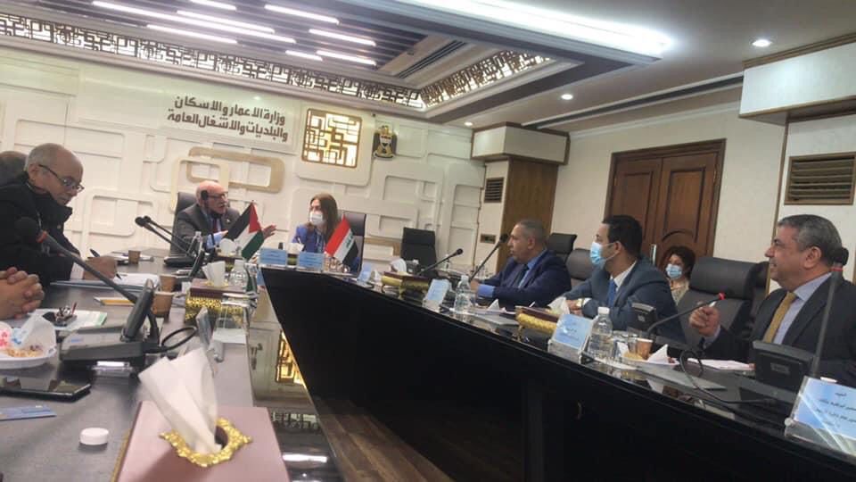 وزير الاشغال يعقد لقاءين منفصلين مع وزيري الإعمار والتخطيط العراقيين