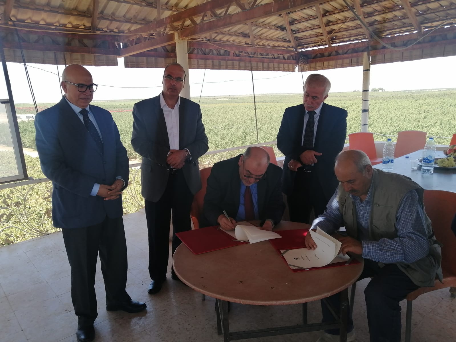 مذكرة تفاهم بين الجامعة الهاشمية والمزارع النموذجية في البادية الشمالية الشرقية لتدريب الطلبة