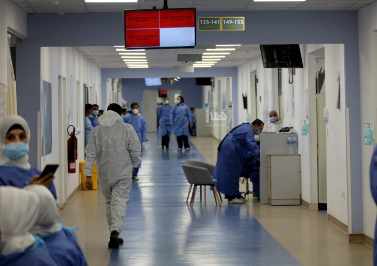 “الممرضين” تدير المشروع الوطني للتطعيم والتقصي الوبائي لكورونا