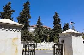 الحكومة تعدل موعد بدء التوقيت الشتوي والصيفي