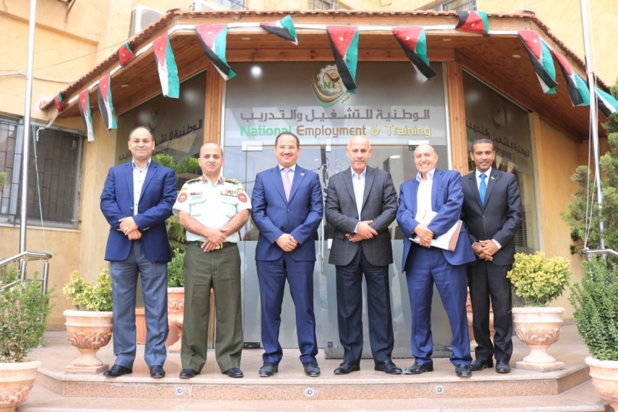 رئيس الجامعة الألمانية الأردنية يزور الوطنية للتشغيل والتدريب