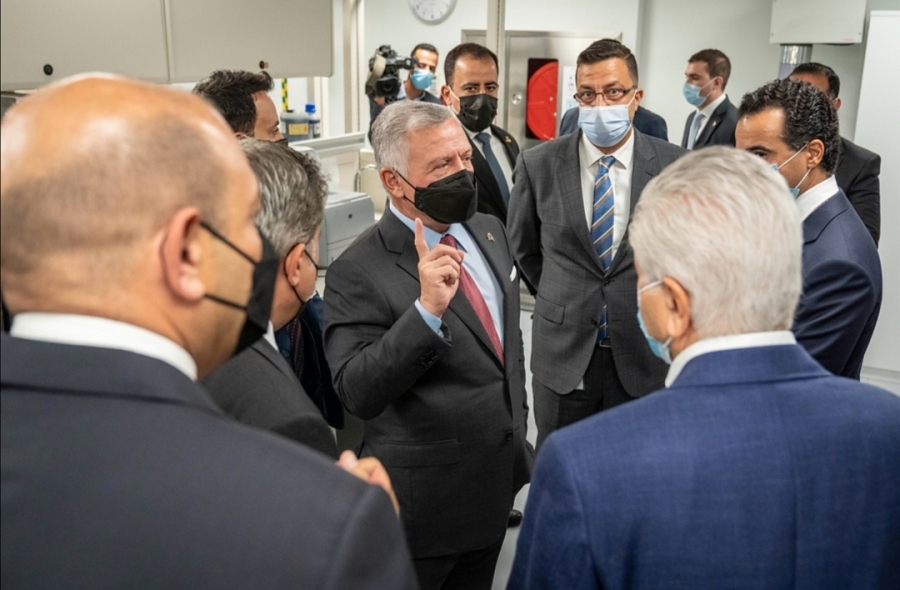 الملك يزور مستشفى العبدلي ويؤكد : القطاع الطبي الأردني يتمتع بسمعة طيبة يجب المحافظة عليها