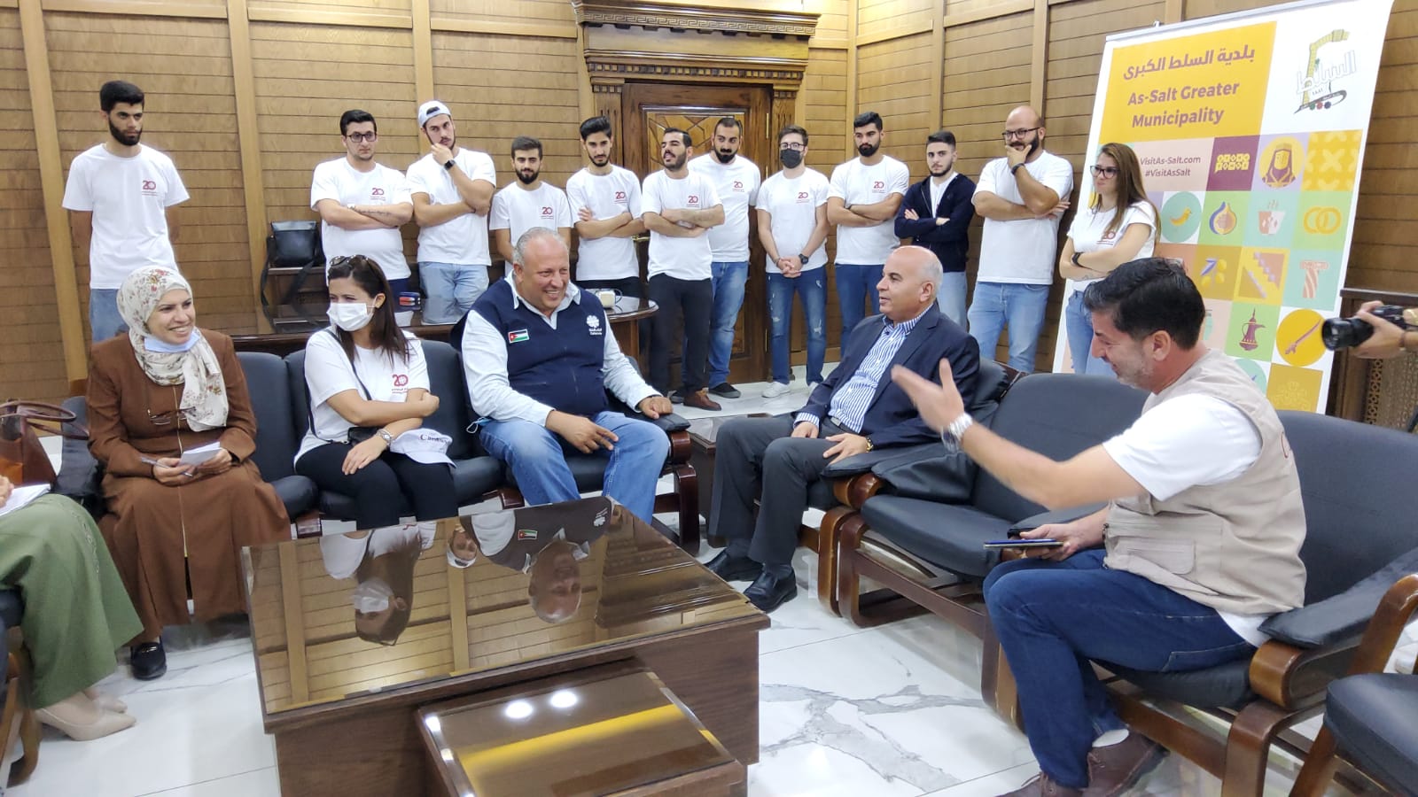 بلدية السلط و كاريتاس السلط تطلقان مبادرة لزراعة الأشجار في حديقة البقيع التابعة للبلدية