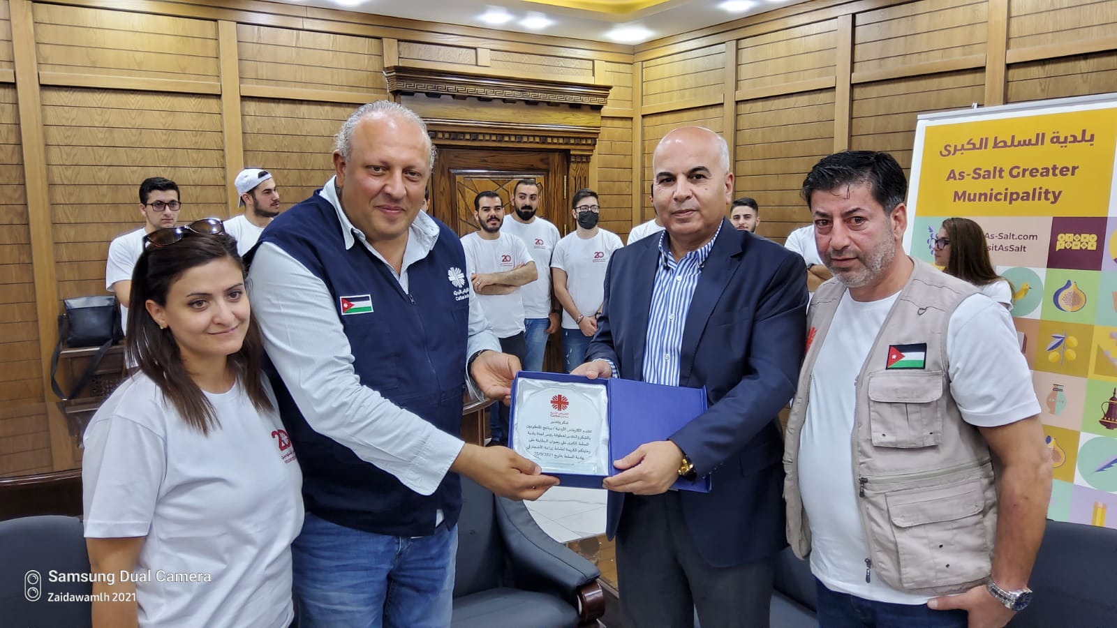 بلدية السلط و كاريتاس السلط تطلقان مبادرة لزراعة الأشجار في حديقة البقيع التابعة للبلدية