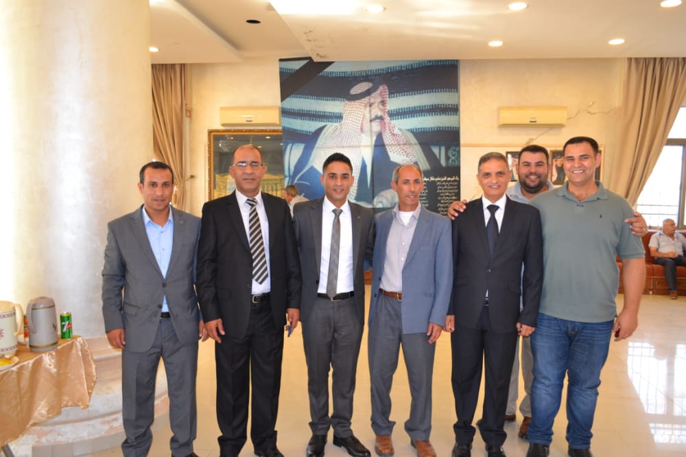 الحاج سلمان سمير البدر الخريشا يهنئ ابراهيم محيل عيطان السرحان بمناسبة عقد قران نجله باسل 