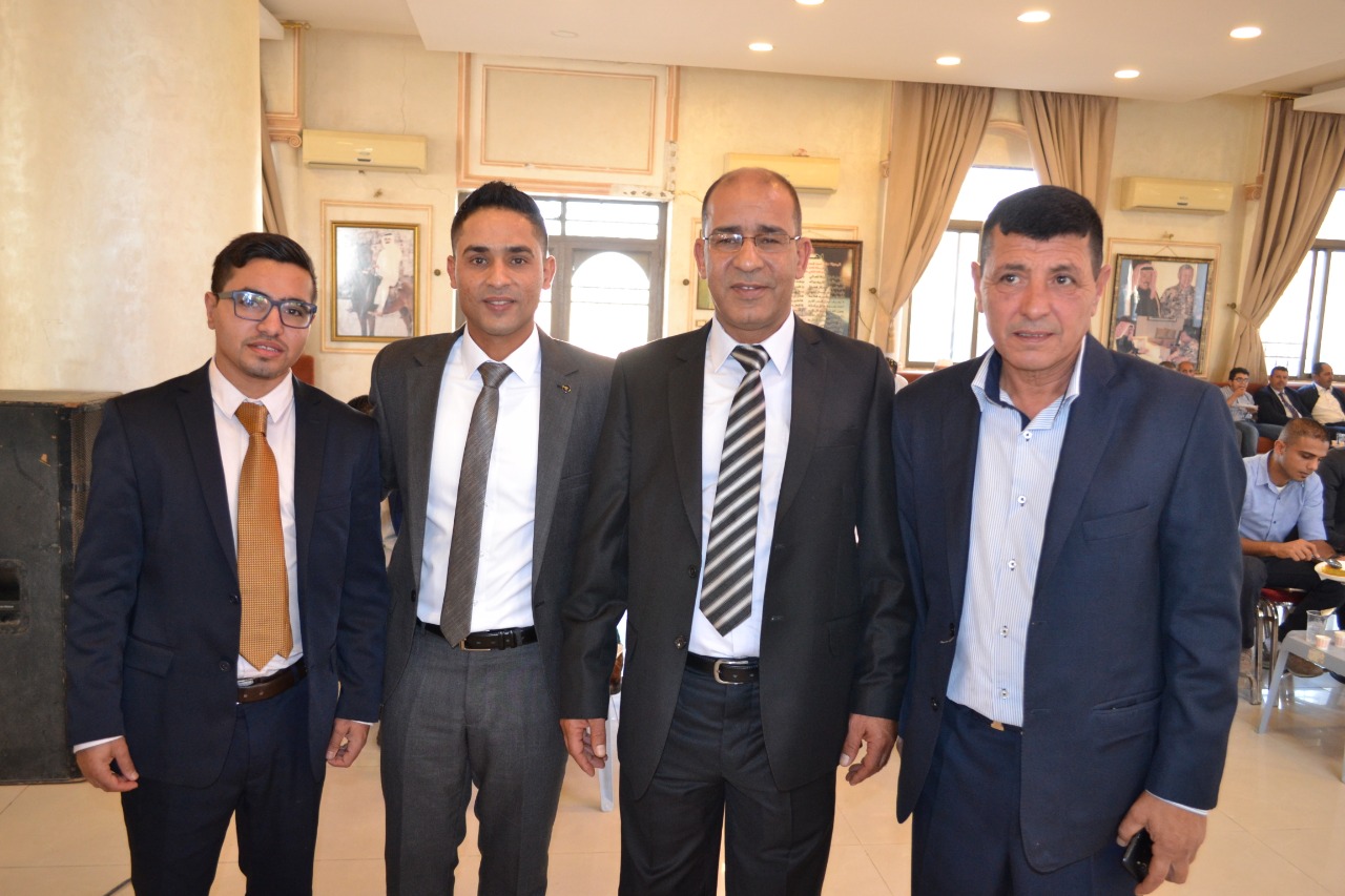 الحاج سلمان سمير البدر الخريشا يهنئ ابراهيم محيل عيطان السرحان بمناسبة عقد قران نجله باسل 