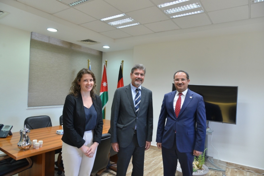 السفير الألماني يزور الجامعة الألمانية الأردنية