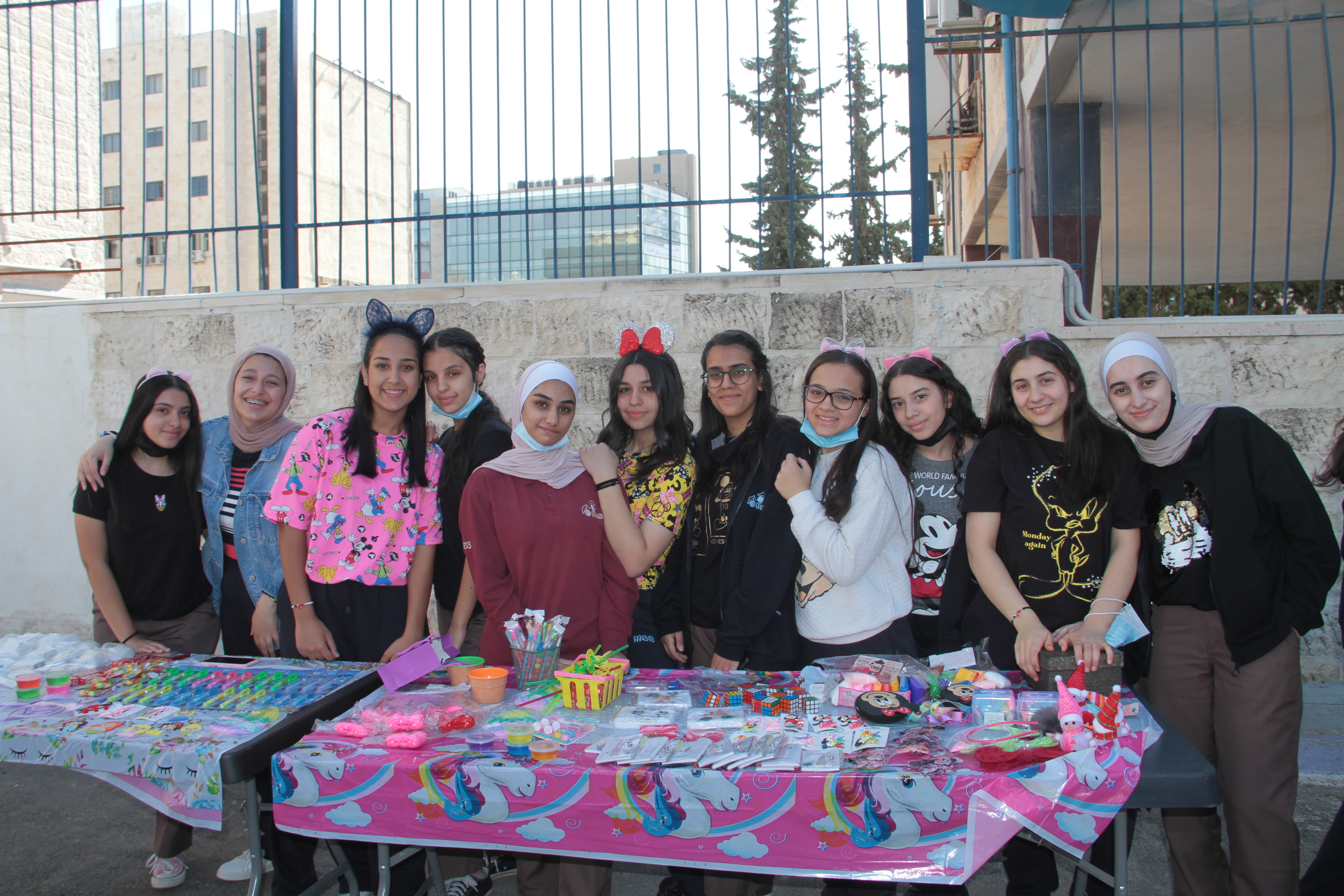 البازار الوردي في مدارس النظم الحديثة