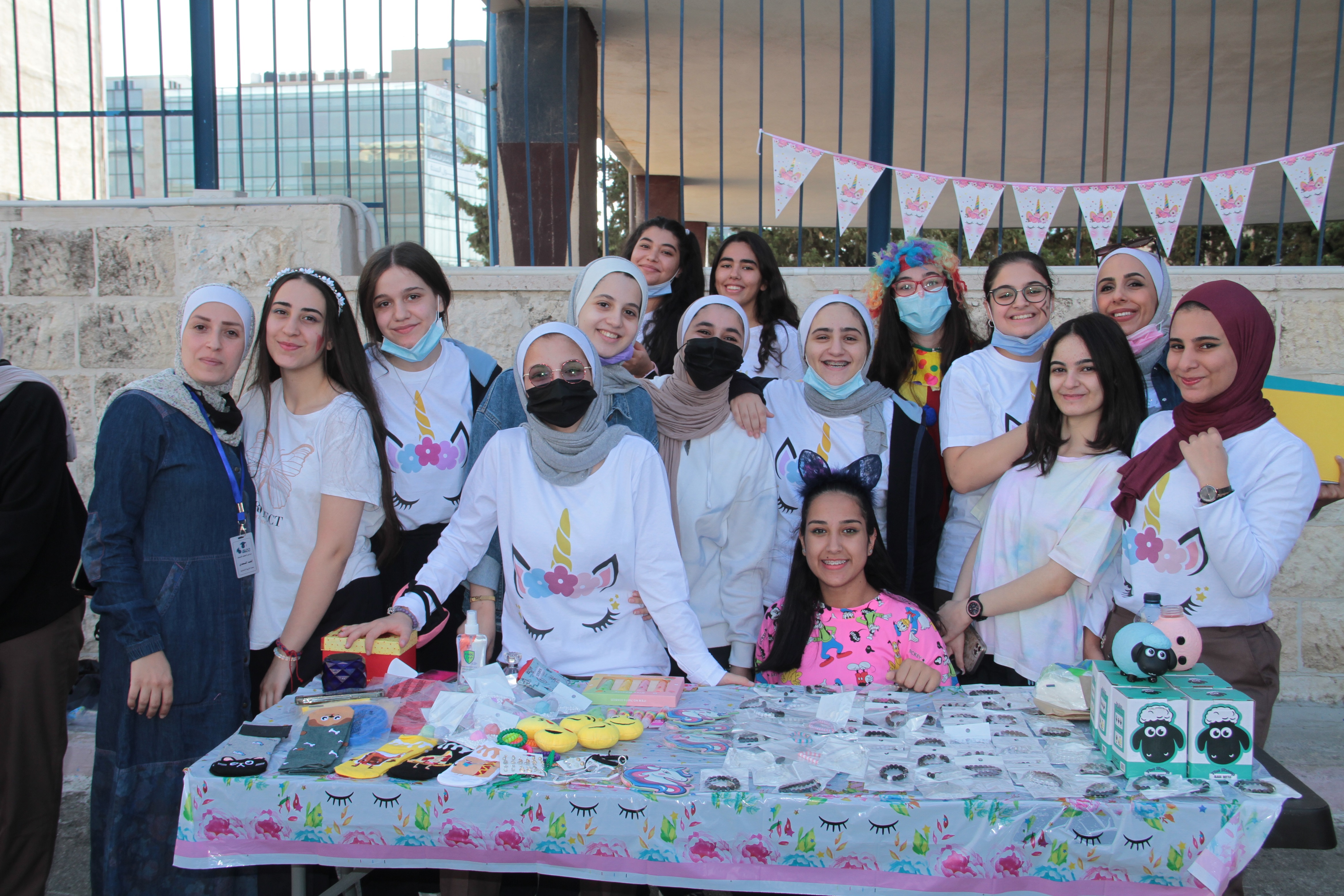 البازار الوردي في مدارس النظم الحديثة