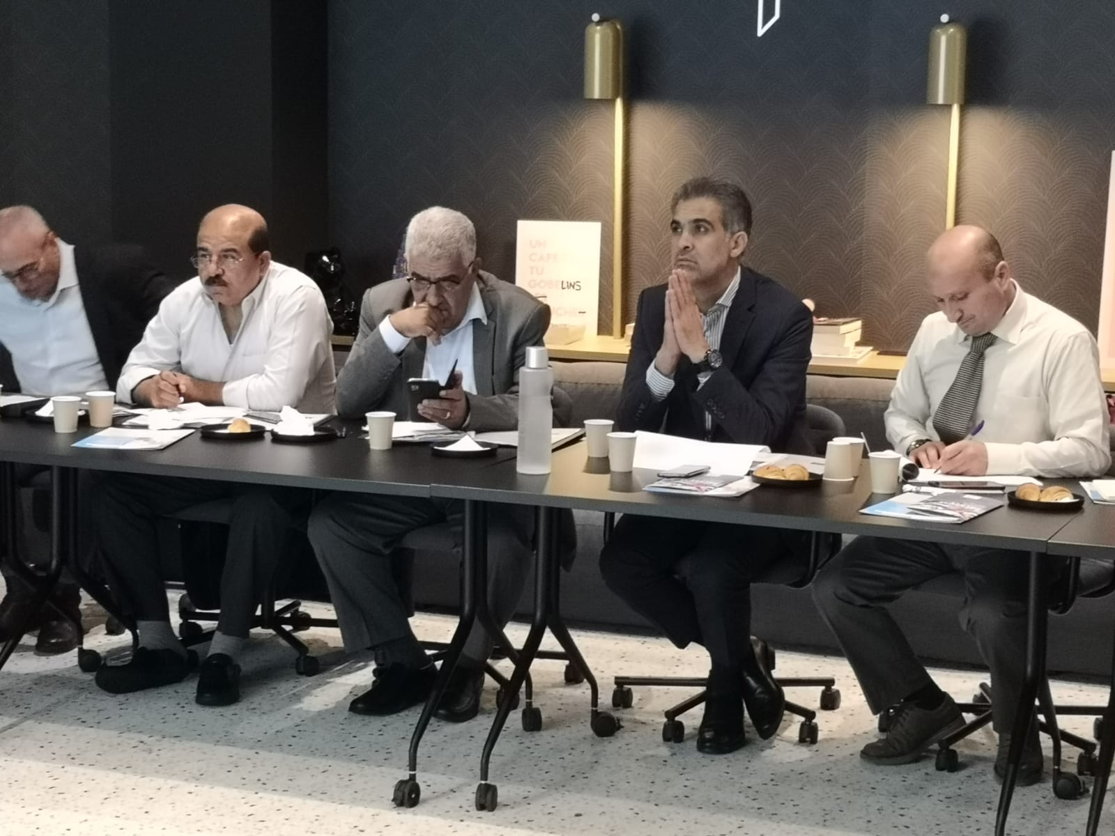 مدير عام الضمان الاجتماعي والوفد المرافق يلتقون لجنة التأمينات الاجتماعية في مجلس الأعيان الفرنسي