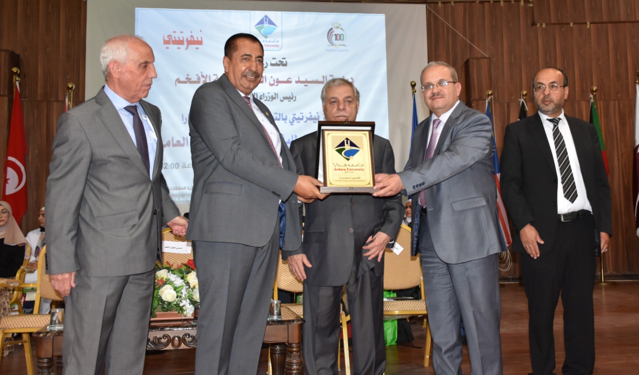 الخصاونة يرعى حفل تكريم أوائل الثانوية العامة في رحاب جامعة جدارا 