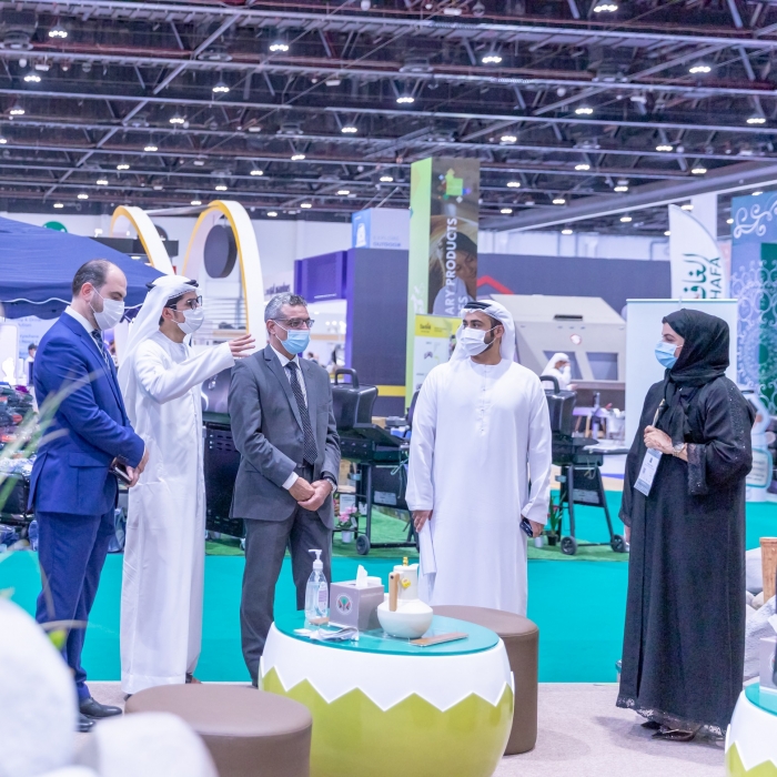 هيئة البيئة والمحميات الطبيعية في الشارقة تشارك في المعرض الدولي للصيد والفروسية