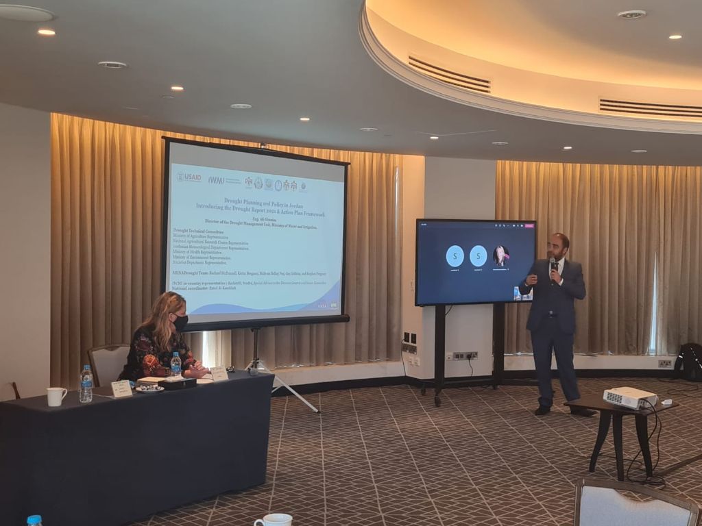أمين عام وزارة المياه والري يفتتح ورشة عمل خاصة في ادارة الجفاف بالاردن 