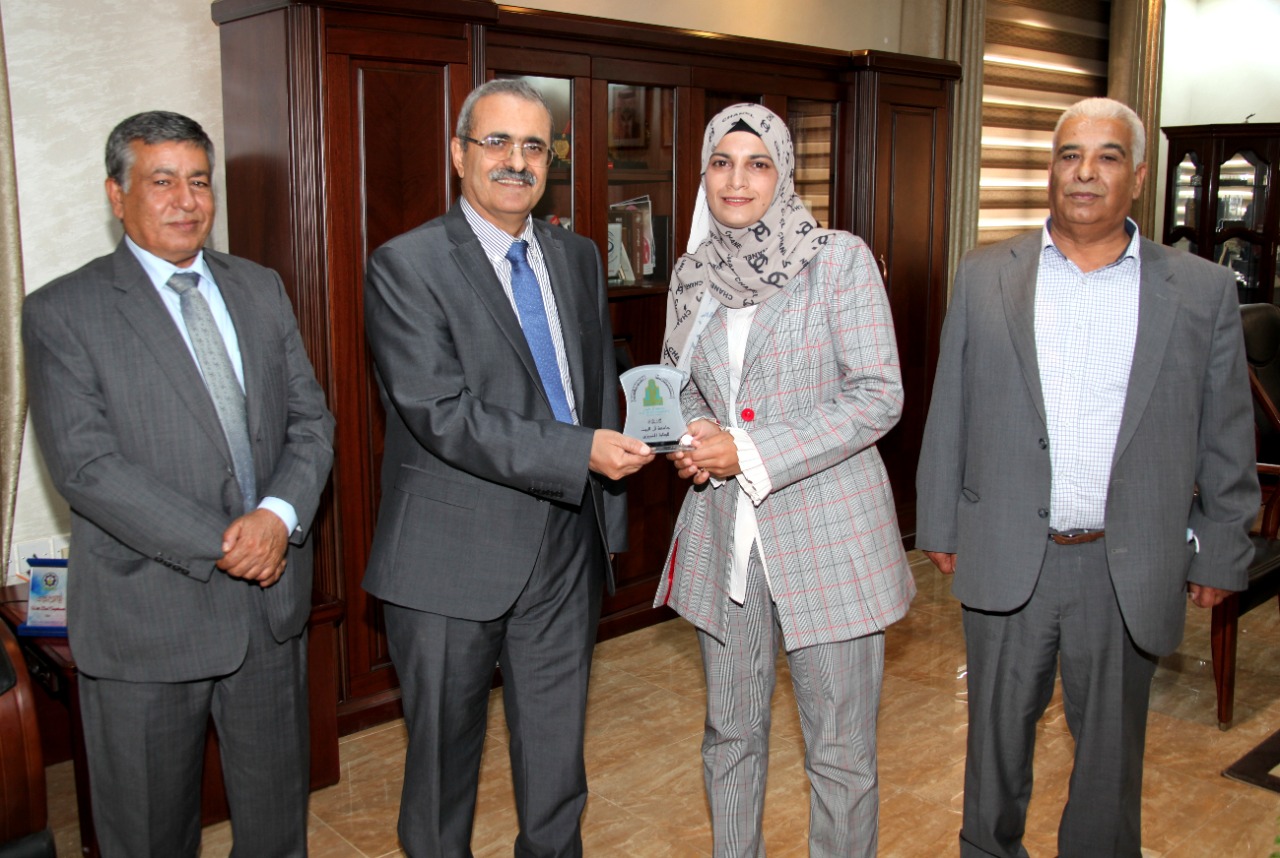 الضمور يرعى حفل تكريم عدد من خريجي جامعة آل البيت المتميزين 