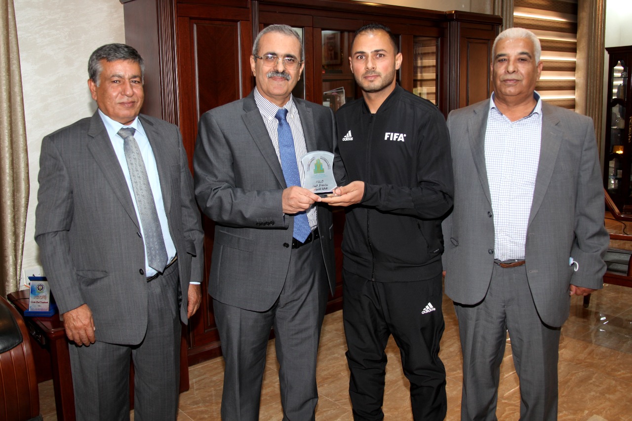 الضمور يرعى حفل تكريم عدد من خريجي جامعة آل البيت المتميزين 