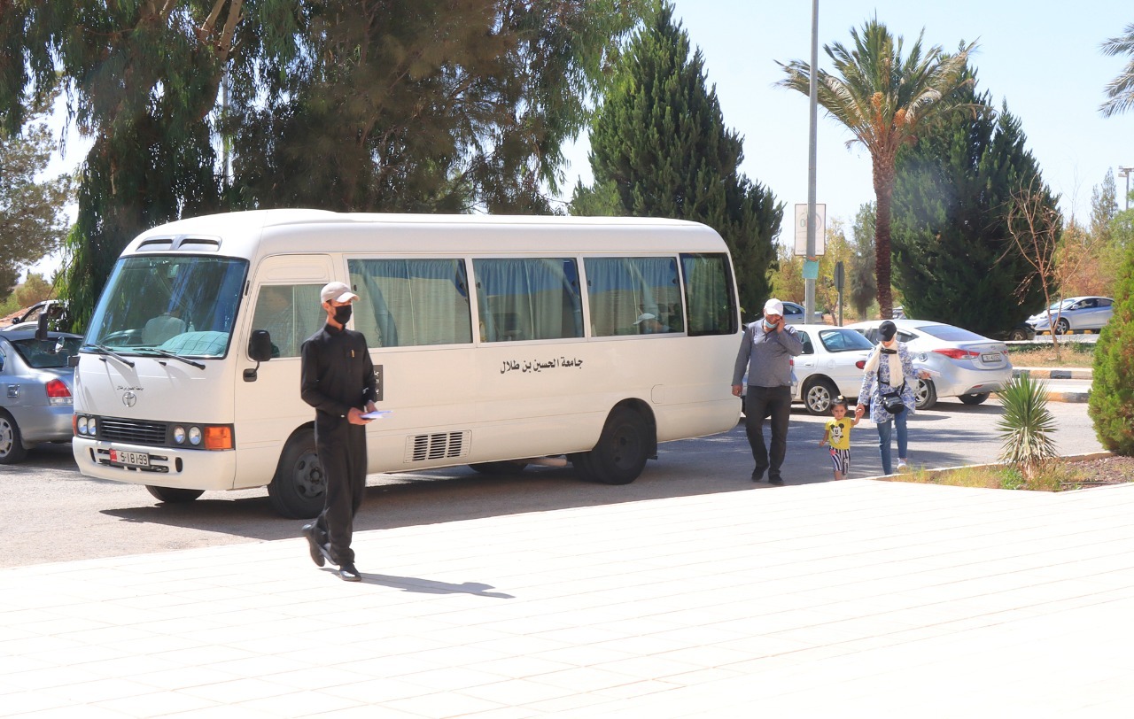 جامعة الحسين بن طلال تستقبل الطلبة المستجدين