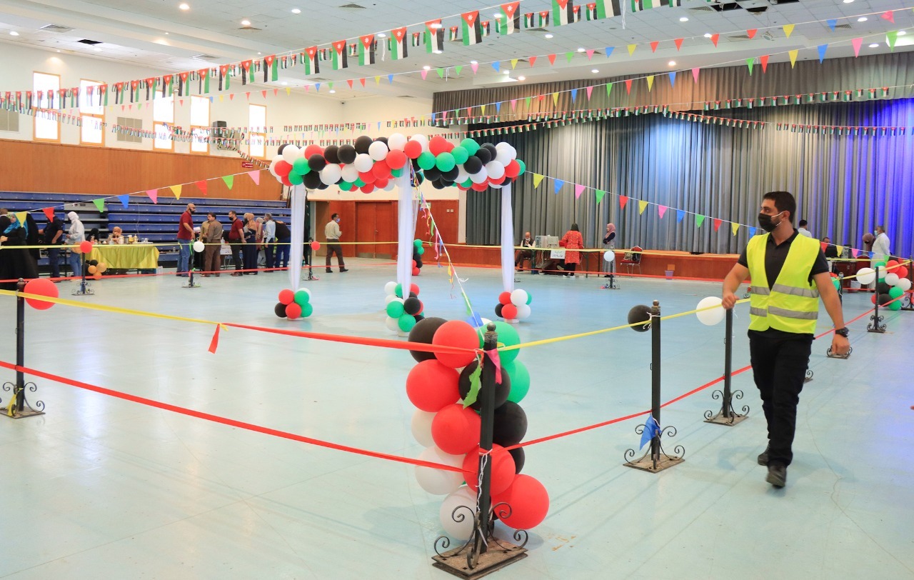 جامعة الحسين بن طلال تستقبل الطلبة المستجدين