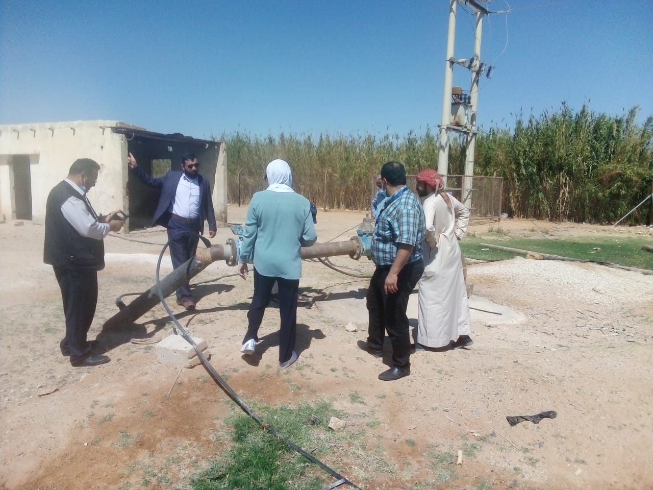  كريشان يتابع هاتفياً شكوى مواطني الجفرحول رائحة الكبريت المنبعثة من أحد آبار المياه غير العاملة