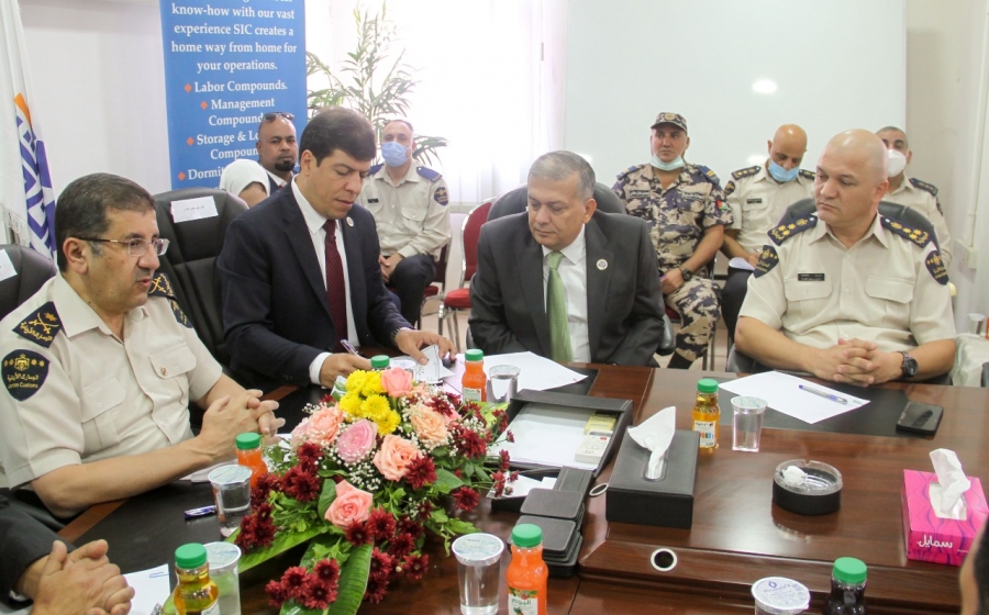 مدير عام الجمارك يتفقد سير العمل في جمرك مدينة الملك عبدالله الثاني سحاب