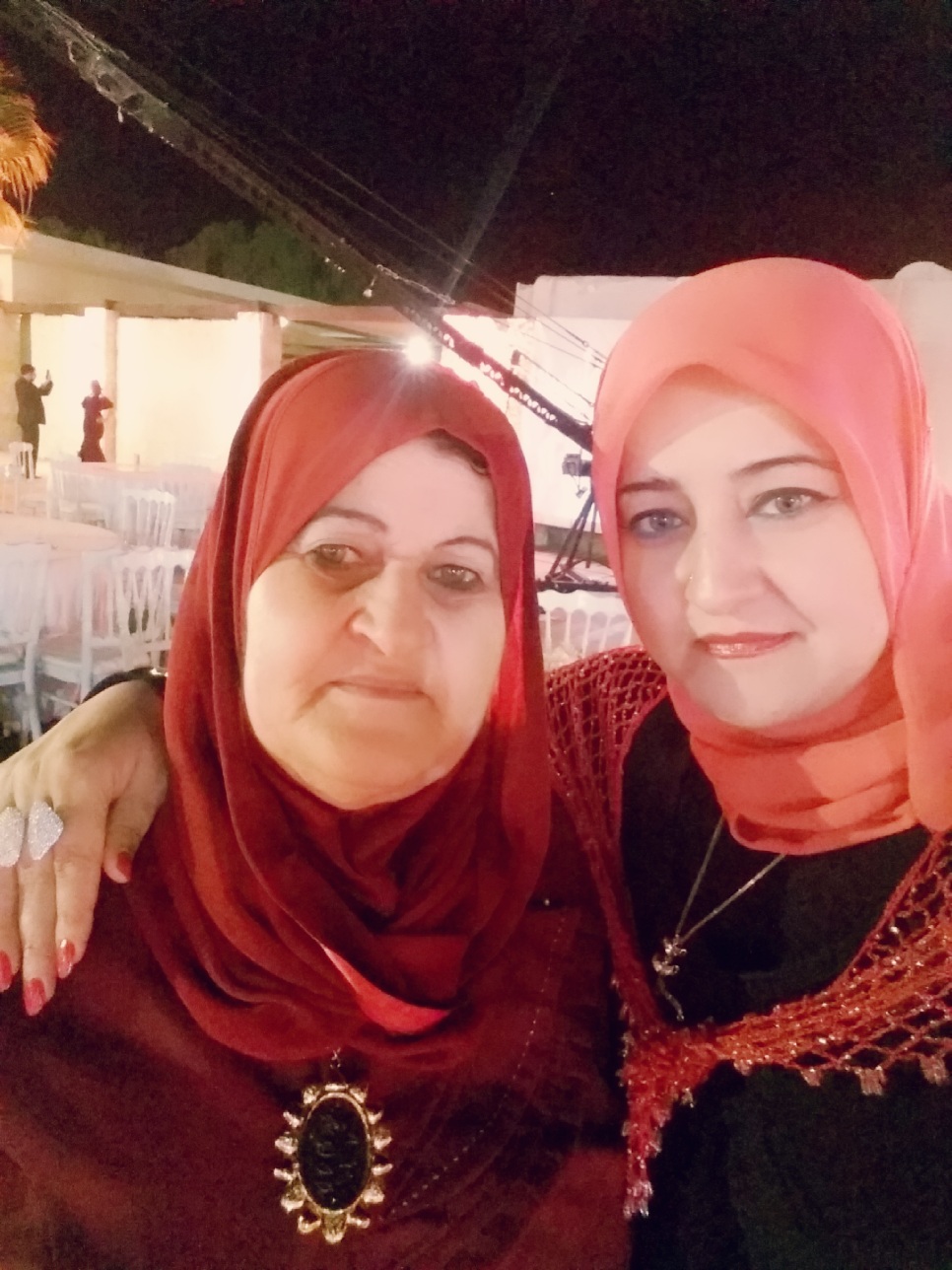 نعيمة المشايخ أم الأديبة د. سناء الشعلان تتحدّث عن تجربة أمومتها لها في تكريم مبادرة أكرموها