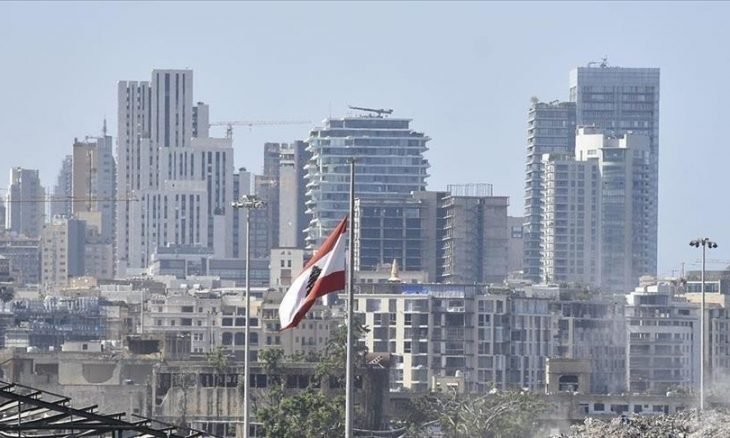 شبكة الكهرباء اللبنانية تعود للعمل