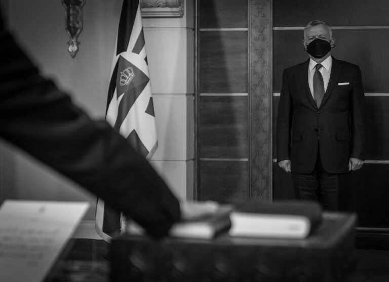 التعديل الرابع على حكومة الخصاونة خلال عام