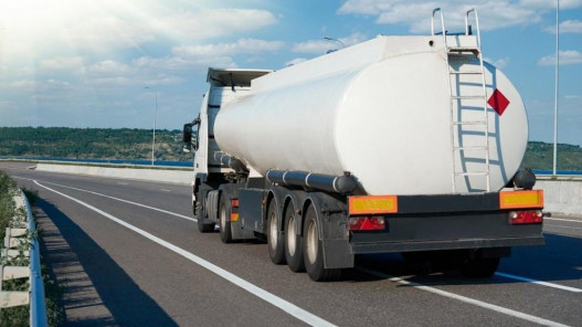 وزارة النفط العراقية: 275 ألف برميل نفط وصلت الأردن الشهر الماضي