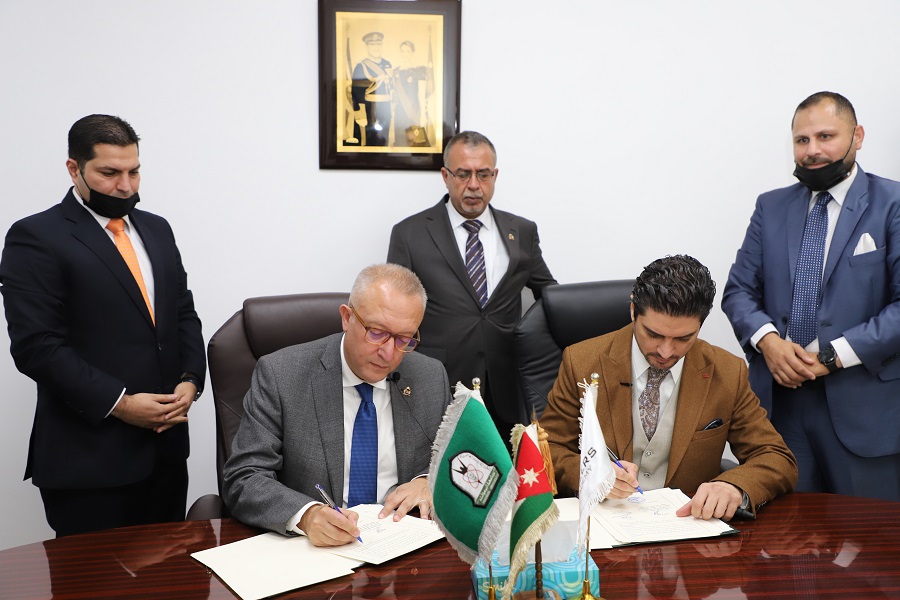 توقيع اتفاقية تعاون بين اليرموك وأكاديمية الرواد 