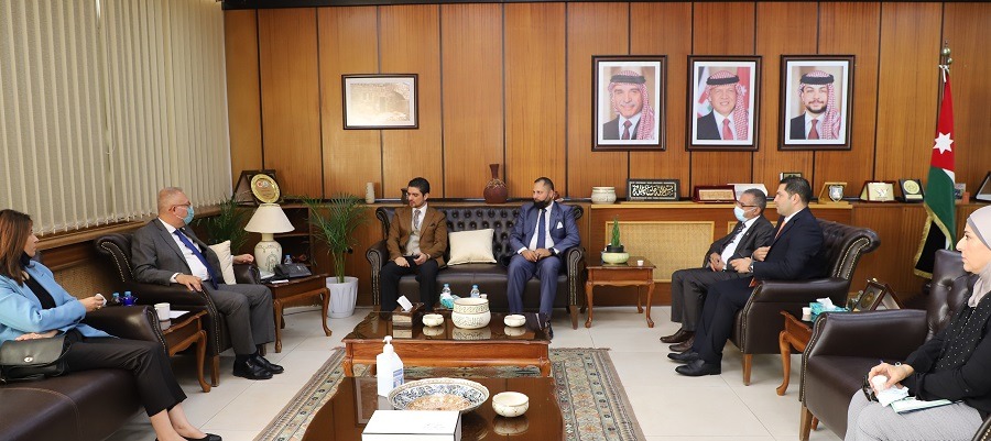 توقيع اتفاقية تعاون بين اليرموك وأكاديمية الرواد 