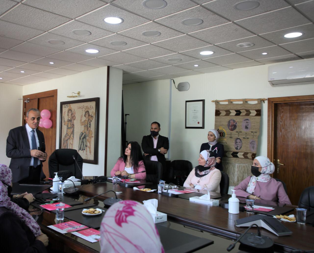 وزارة السياحة تنظم ورش توعوية وتثقيفية عن سرطان الثدي   